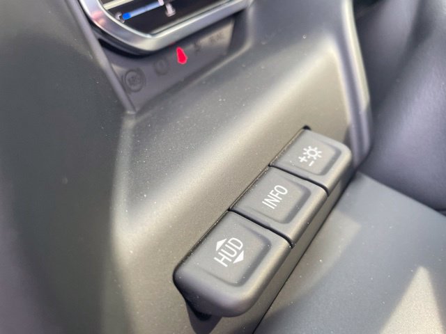 Used 2024 GMC Sierra 1500 AT4 w/ Technology Package AWD/4WD image 10