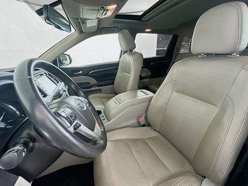 Used 2015 Toyota Highlander Limited AWD/4WD image 13