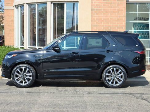 Certified 2024 Land Rover Discovery Dynamic SE image 2