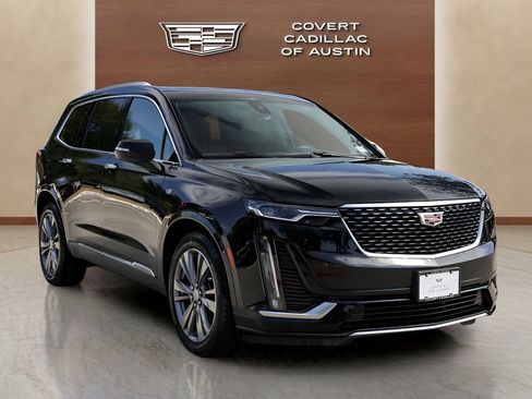 Certified 2025 Cadillac XT6 Premium Luxury FWD image 6