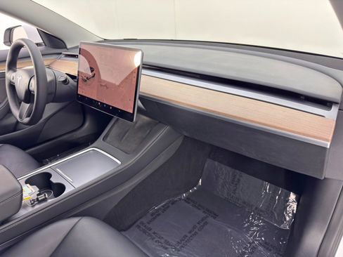 Used 2022 Tesla Model 3 Long Range image 15