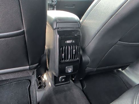 Used 2024 Jeep Compass Latitude w/ Altitude Special Edition AWD/4WD image 30