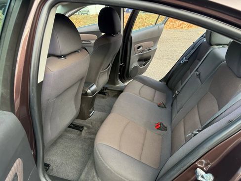 Used 2015 Chevrolet Cruze LT image 21