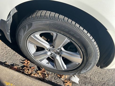 Used 2010 Acura MDX w/ Technology Package image 4