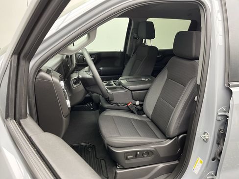 Certified 2024 GMC Sierra 1500 Pro w/ Graphite Edition AWD/4WD image 9