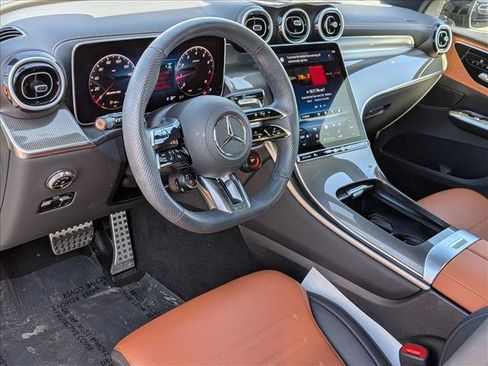 Certified 2025 Mercedes-Benz GLC 43 AMG 4MATIC image 10