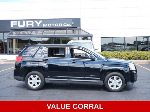 Used 2015 GMC Terrain SLE AWD/4WD image 1