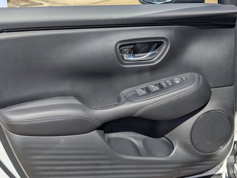 New 2026 Honda HR-V EX-L image 14