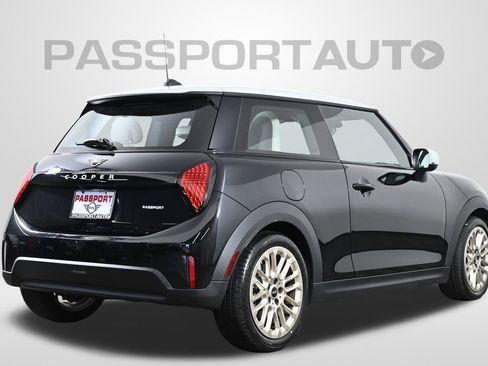 Certified 2025 MINI Cooper 2-Door Hardtop image 10