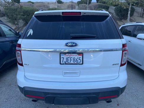 Used 2015 Ford Explorer XLT w/ Equipment Group 202A AWD/4WD image 7