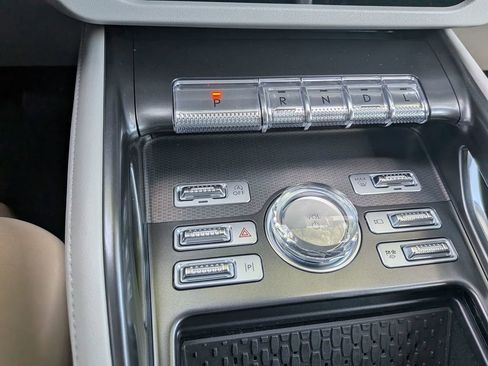 New 2026 Lincoln Nautilus AWD/4WD image 18