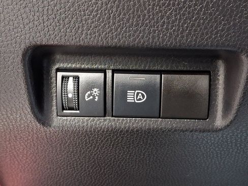 Used 2025 Toyota RAV4 LE AWD/4WD image 26