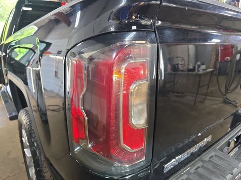 Used 2016 GMC Sierra 1500 SLT w/ SLT Premium Package AWD/4WD image 33