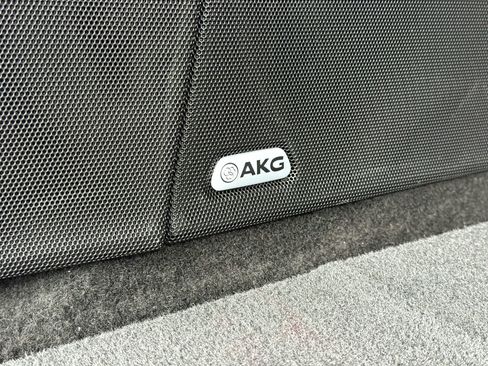 Used 2024 Cadillac Escalade ESV Sport Platinum w/ LPO, ONYX Package image 10