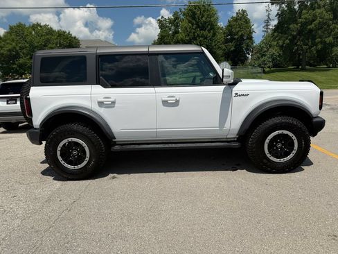 Used 2023 Ford Bronco Outer Banks w/ Sasquatch Package AWD/4WD image 4