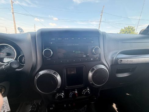 Used 2014 Jeep Wrangler Sport w/ Trailer Tow Group AWD/4WD image 36