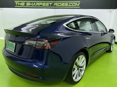 Used 2018 Tesla Model 3 Long Range AWD/4WD image 10