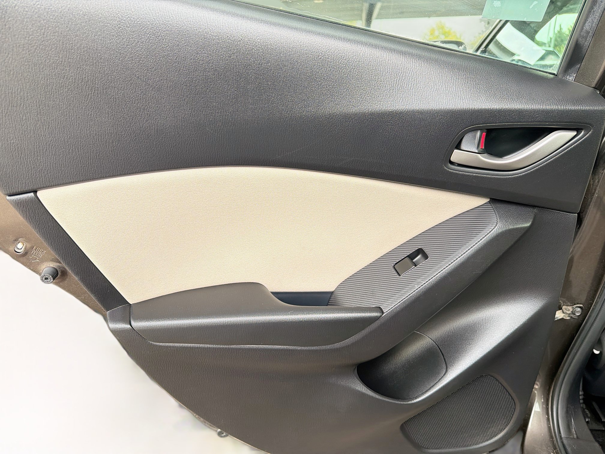 Used 2016 MAZDA MAZDA3 i Touring w/ Popular Equipment Package FWD image 27