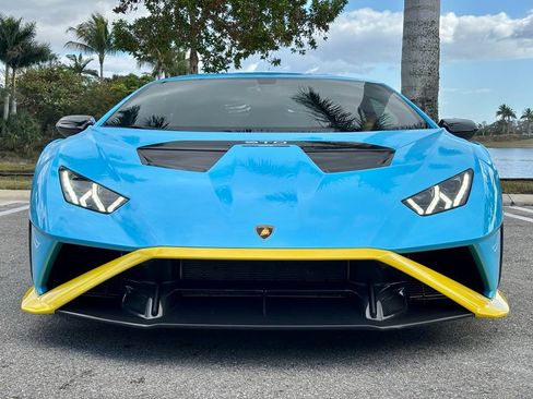 Used 2023 Lamborghini Huracan STO image 3