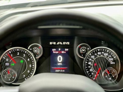 Used 2024 RAM 2500 Big Horn w/ Bed Utility Group image 20