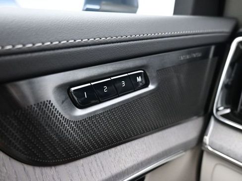 New 2026 Volvo XC90 B6 Ultra w/ Protection Package image 28