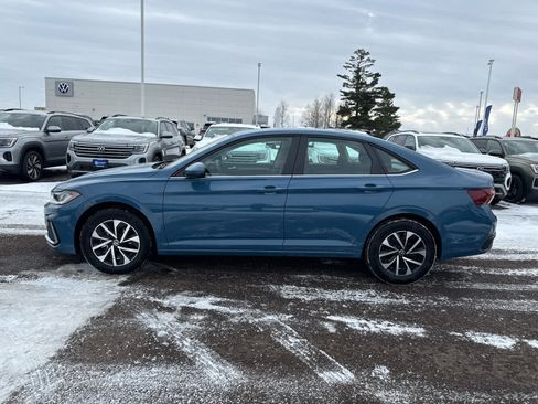 Used 2025 Volkswagen Jetta S image 2