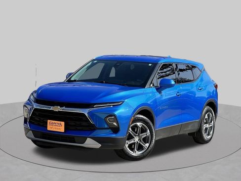 Used 2024 Chevrolet Blazer LT w/ Driver Confidence Package FWD image 9