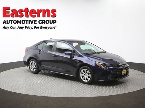 Used 2023 Toyota Corolla LE image 47