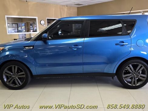 Used 2015 Kia Soul + w/ Audio Package FWD image 6
