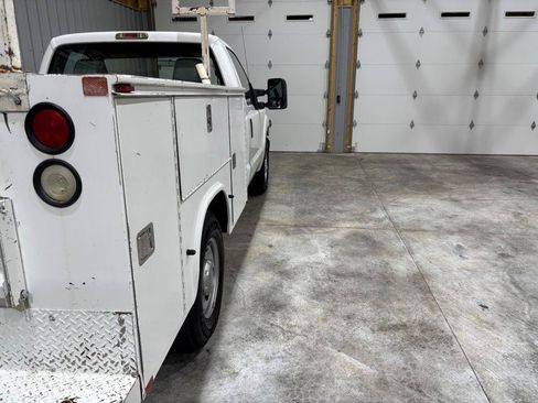 Used 2012 Ford F250 XL RWD image 10
