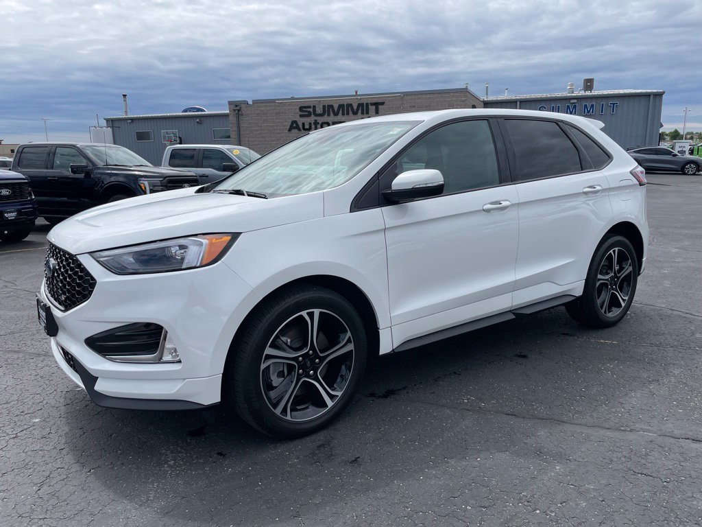 Used 2023 Ford Edge ST w/ Cargo Accessory Package AWD/4WD image 5