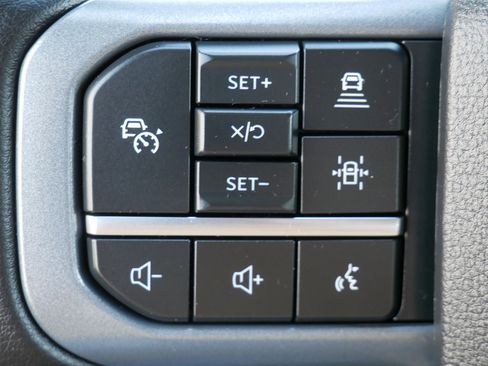 Used 2025 Ford F150 XLT w/ Equipment Group 302A MID AWD/4WD image 17