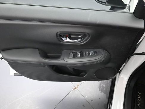 New 2026 Honda HR-V EX-L image 23