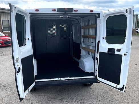Used 2025 RAM ProMaster 2500 w/ U-Haul Equipment Group FWD image 13