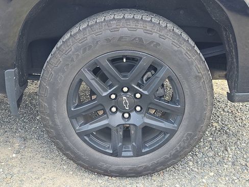 Used 2023 Chevrolet Silverado 1500 RST AWD/4WD image 12