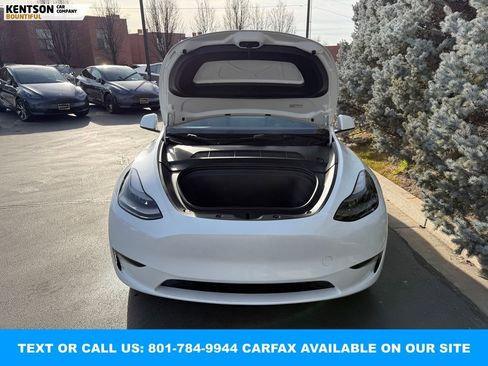Used 2023 Tesla Model Y Long Range image 36