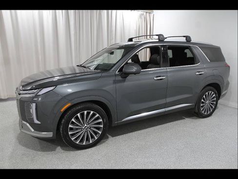 Used 2024 Hyundai Palisade Calligraphy AWD/4WD image 3