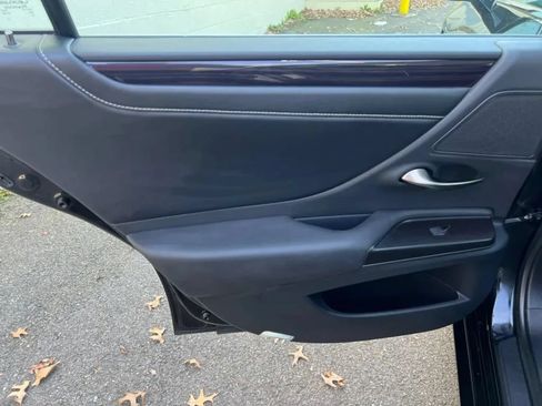Used 2019 Lexus ES 350 w/ Premium Package FWD image 23