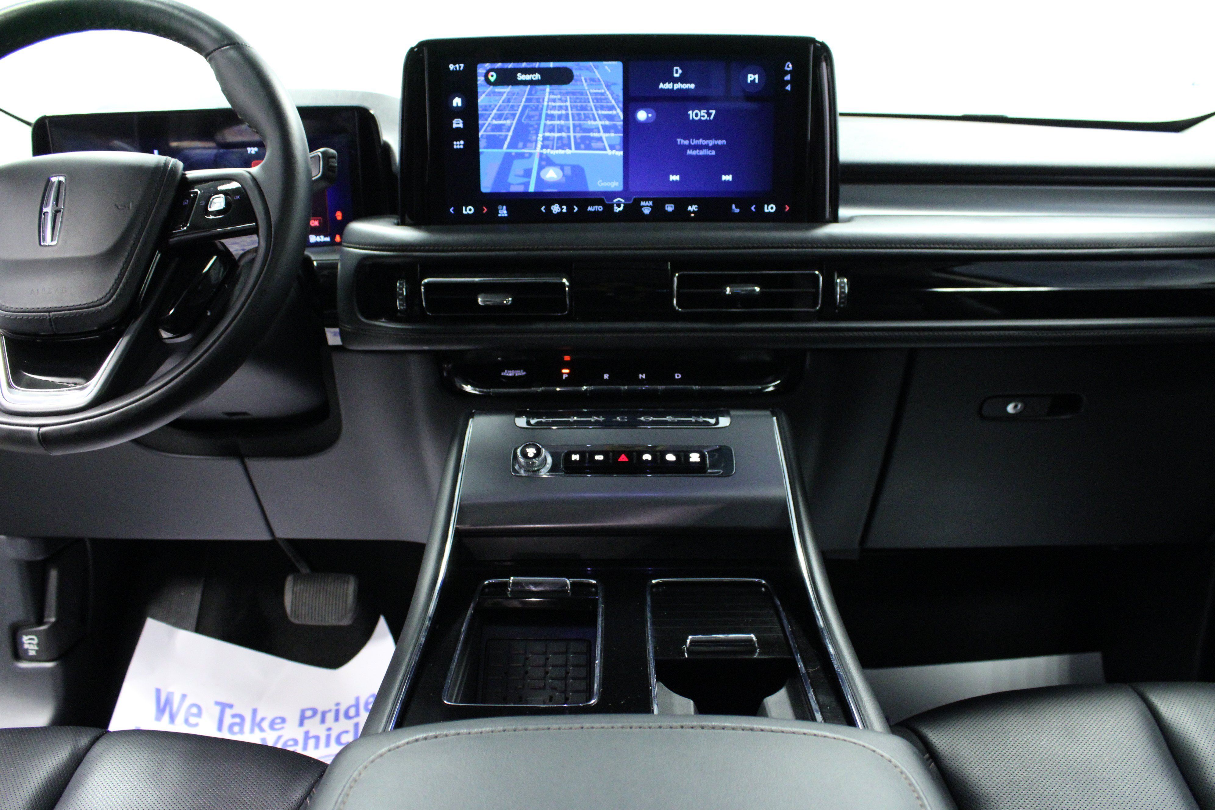 Used 2025 Lincoln Aviator AWD image 19