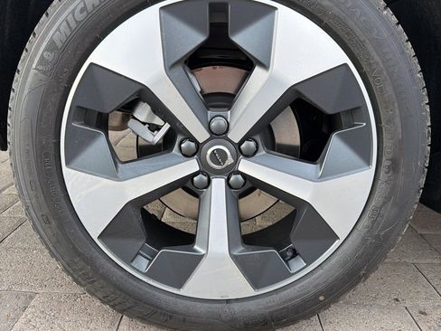 New 2026 Volvo XC40 B5 Plus w/ Protection Package Premier image 7