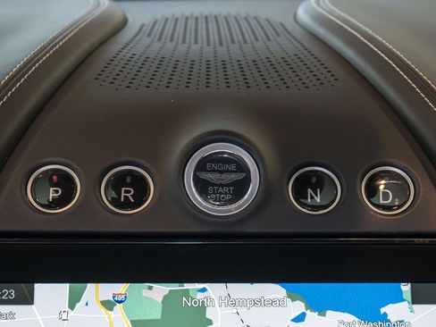 Used 2023 Aston Martin DBX AWD/4WD image 35