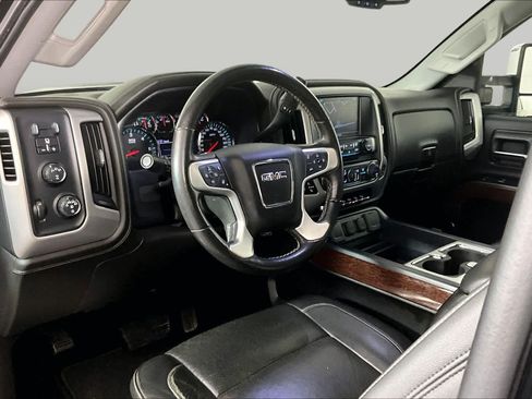 Used 2018 GMC Sierra 2500 SLT AWD/4WD image 17