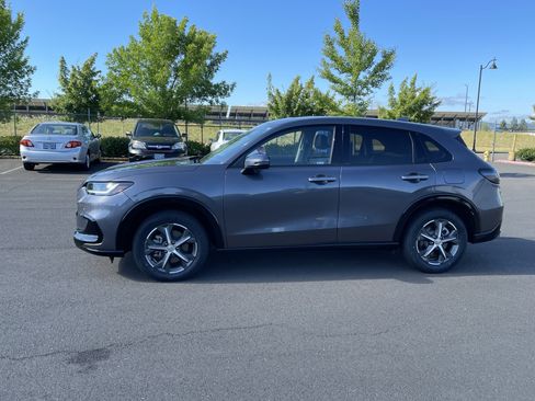 Used 2024 Honda HR-V EX-L image 2