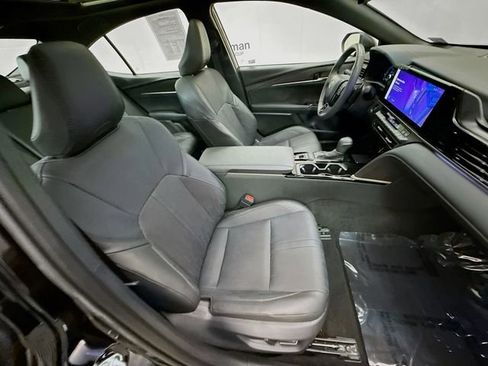 Used 2025 Toyota Camry XSE FWD image 29