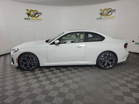 Certified 2025 BMW 230i xDrive Coupe w/ Premium Package AWD/4WD image 4