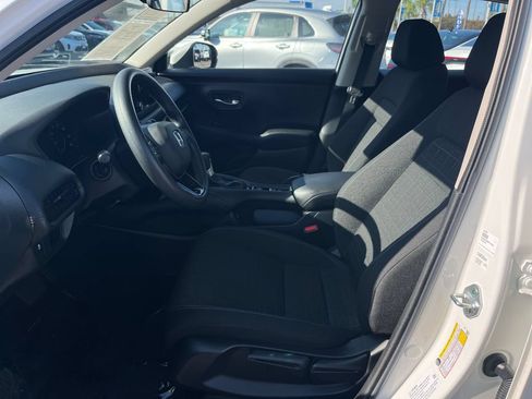 Certified 2024 Honda HR-V LX image 10