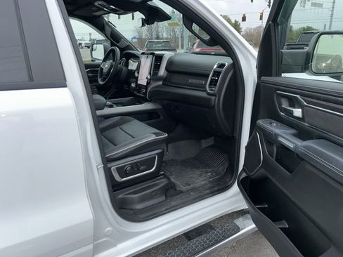 Used 2025 RAM 1500 Laramie w/ Sport Appearance Package image 33