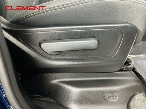 Used 2023 RAM 1500 Big Horn AWD/4WD image 34