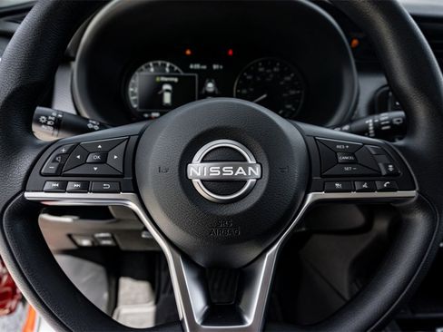 New 2024 Nissan Kicks SV w/ Exterior Package image 12
