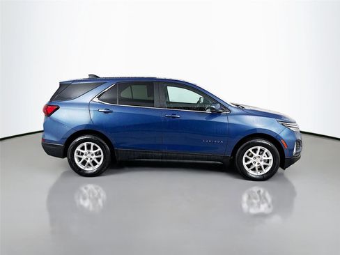 Used 2024 Chevrolet Equinox LT AWD/4WD image 10
